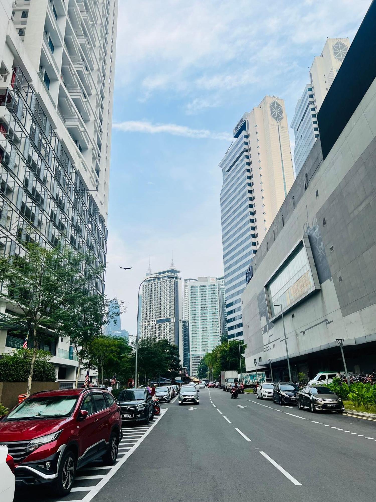 Colony Suites Klcc By Hibernate كوالالمبور المظهر الخارجي الصورة