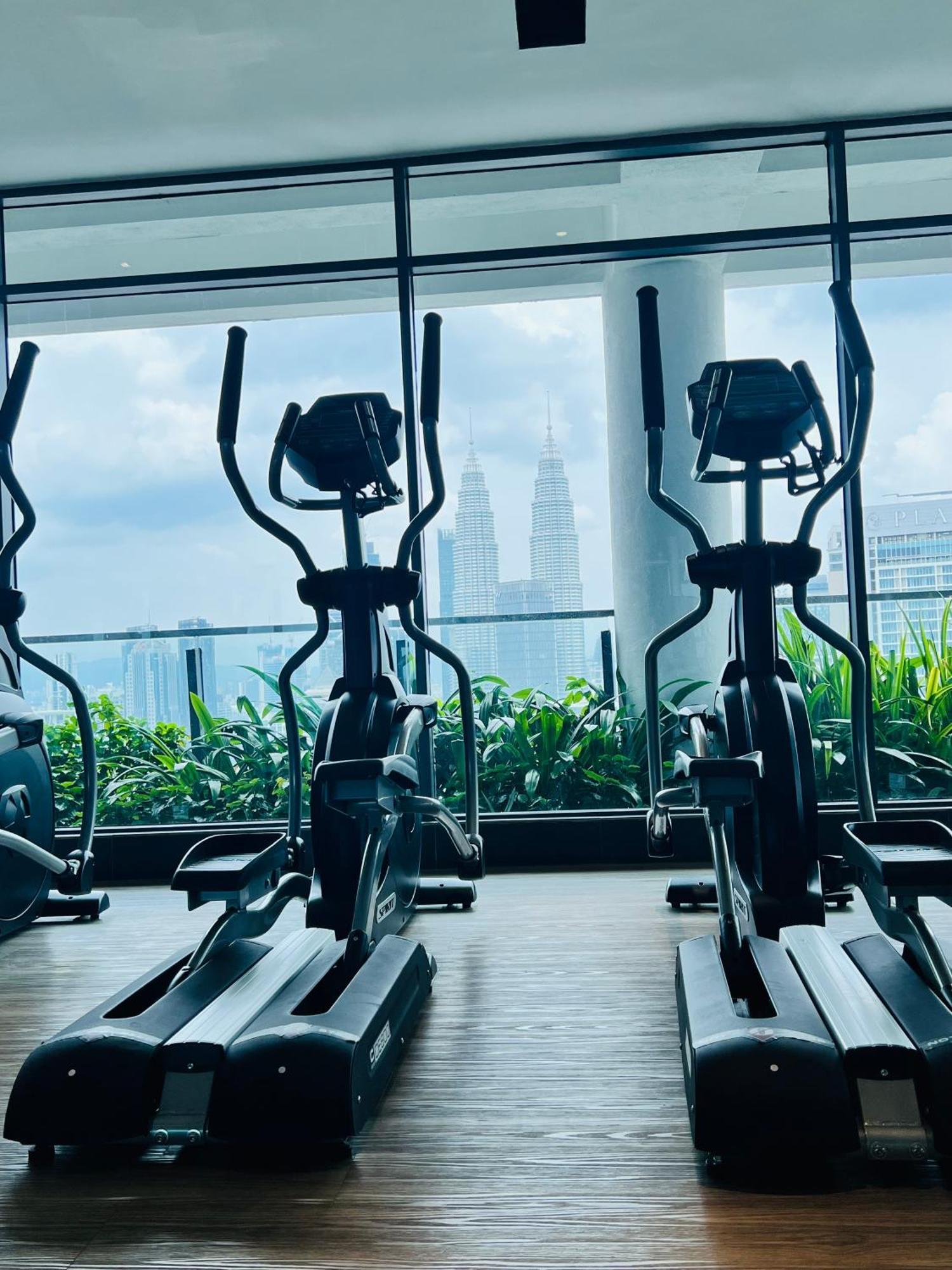 Colony Suites Klcc By Hibernate كوالالمبور المظهر الخارجي الصورة
