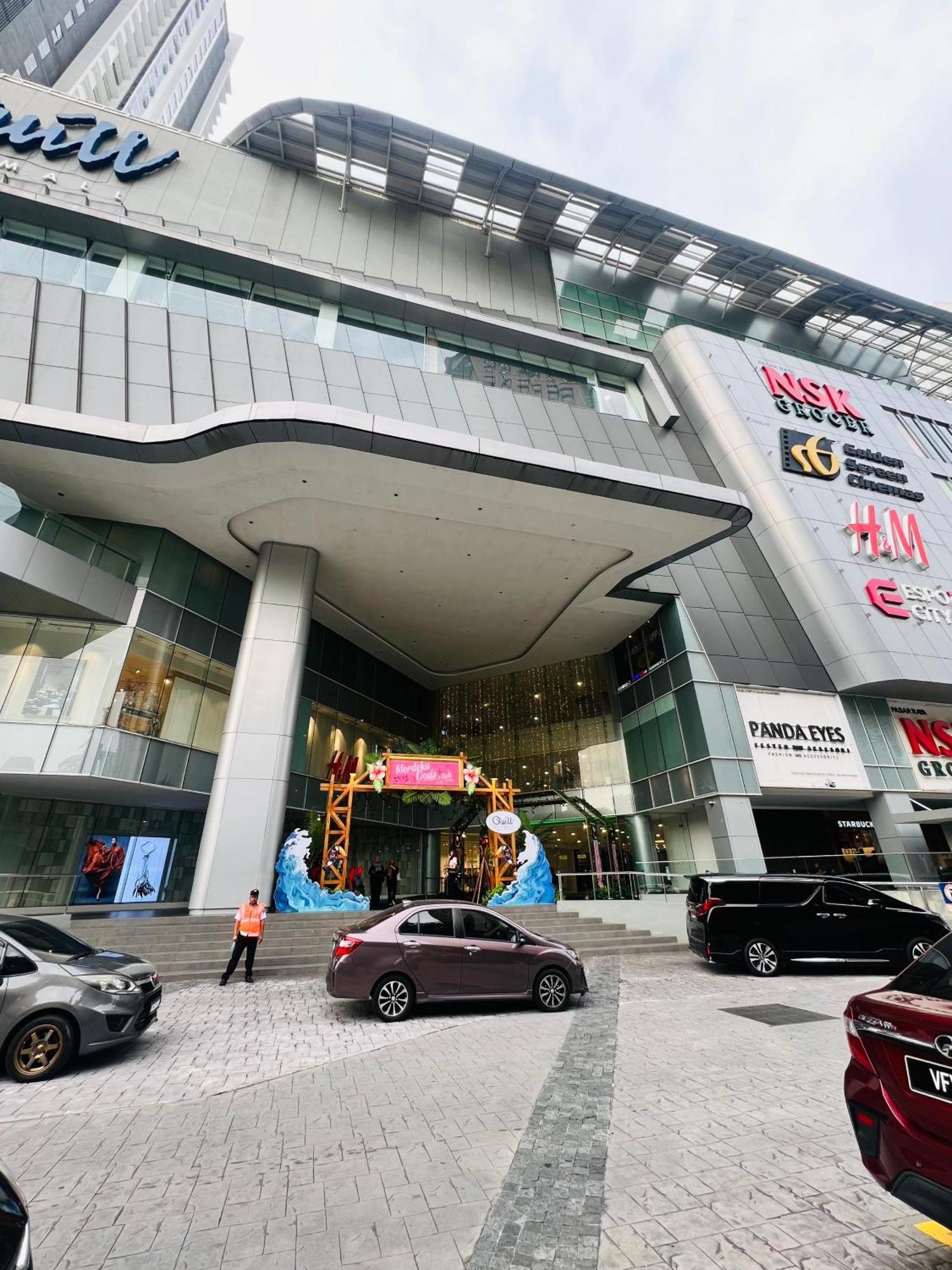 Colony Suites Klcc By Hibernate كوالالمبور المظهر الخارجي الصورة