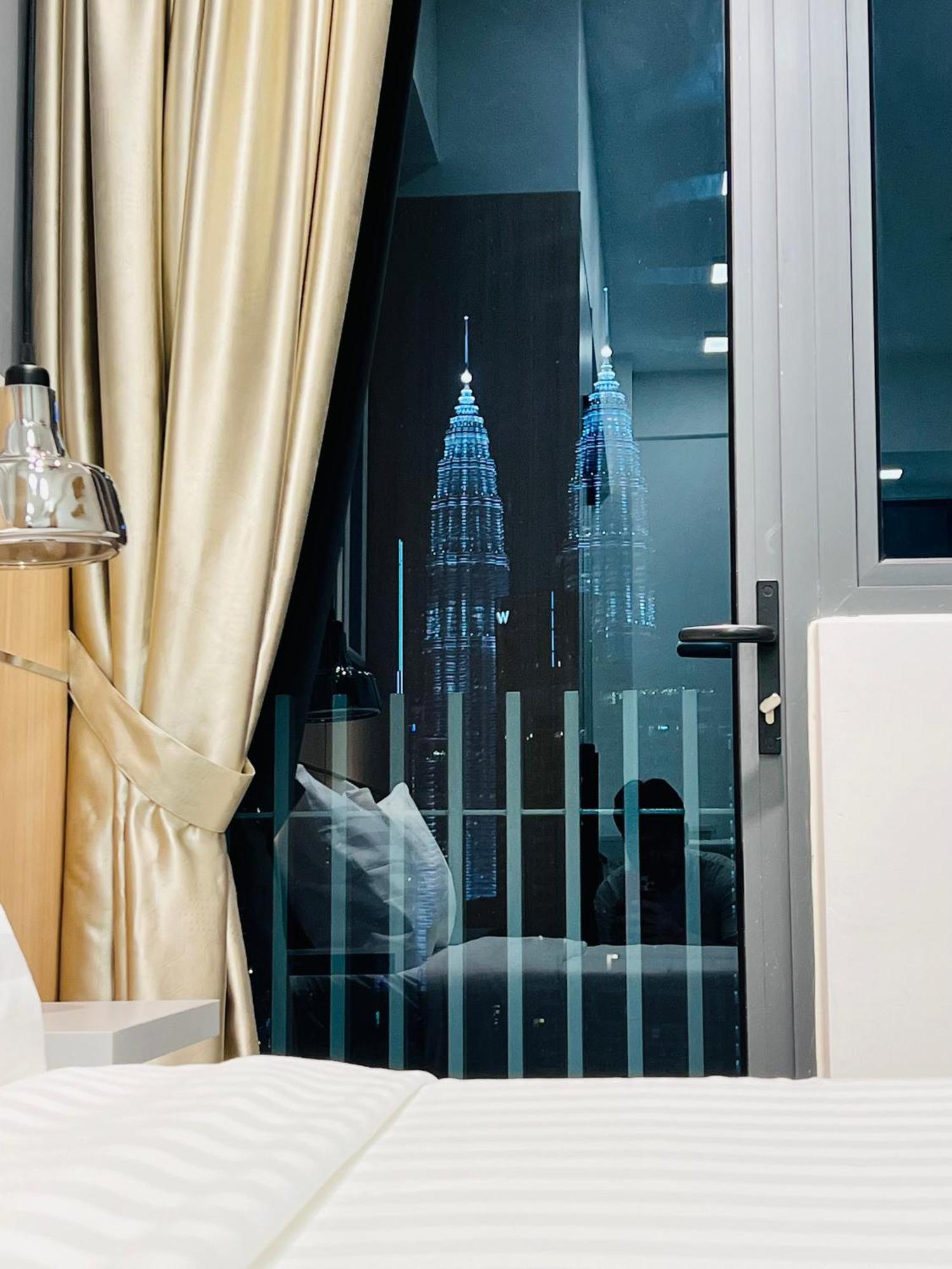 Colony Suites Klcc By Hibernate كوالالمبور المظهر الخارجي الصورة