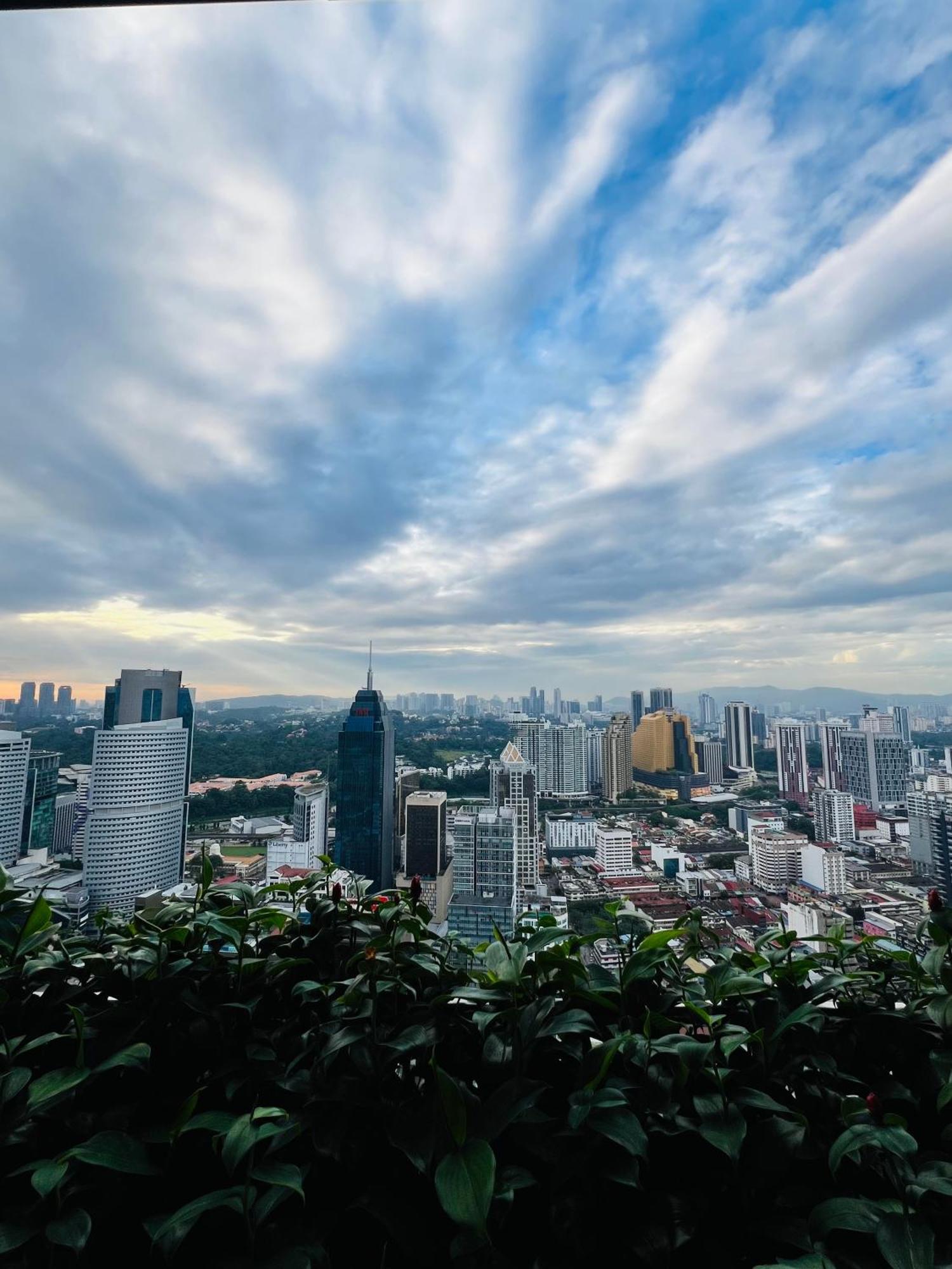 Colony Suites Klcc By Hibernate كوالالمبور المظهر الخارجي الصورة